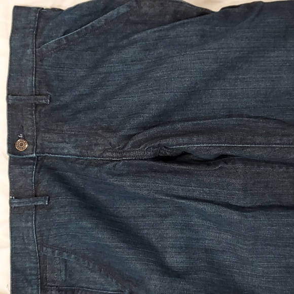 Like New! Old Navy Dark Blue Wash Demin with Front and Back Pockets Size 8 - Picture 2 of 10